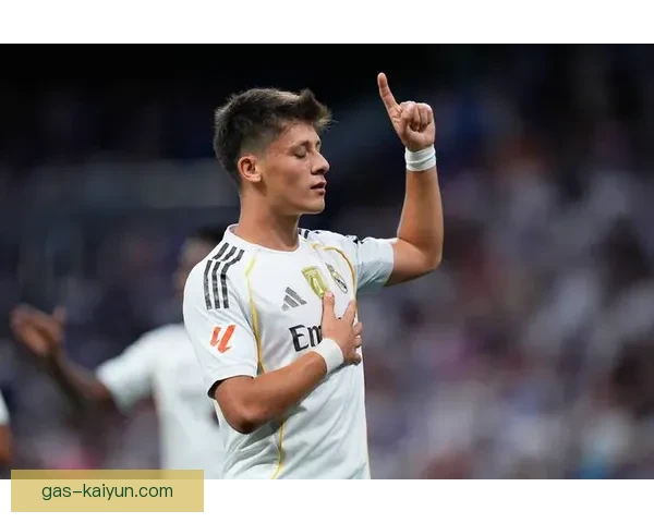 阿隆索回顾皇马时期表现稳定，助力球队夺得多个重要荣誉