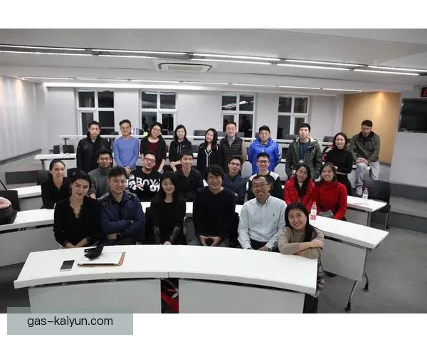 佩德里在拉斯帕尔马斯的表现回顾及其职业生涯阶段分析