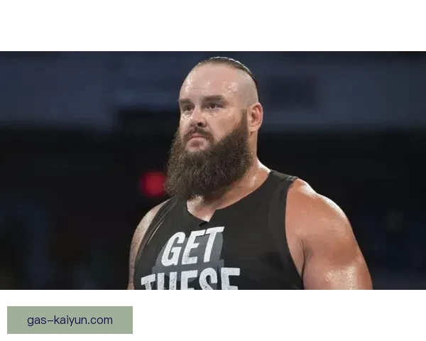 萨拉赫发型变化史：从简约到个性的赛场风格演变